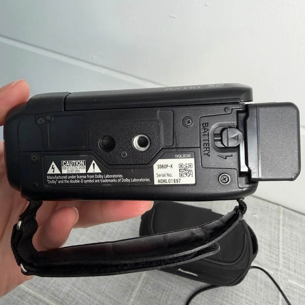 Panasonic HDC-SD60P Camcorder Full HD w/ SD Card Charger TESTED WORKS
